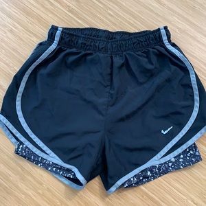 Nike Women’s 2-in-1 Running Shorts - XS
